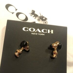 Coach X Peanuts NWT Snoopy Earrings